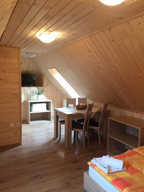 Apartmaji In Sobe Tina Kranjska Gora Exteriör bild